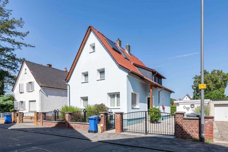 Ansicht Riedstadt Einfamilienhaus Symbiose aus Alt und Neu - energetisches und gemtliches Familienhaus