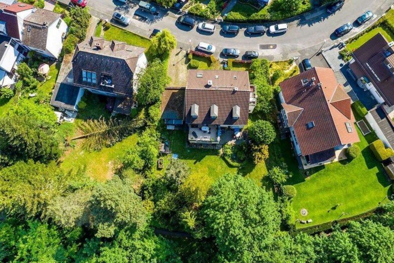 Luftaufnahme Dreieich Mehrfamilienhaus Buchschlag: 3-Familienhaus mit Potential