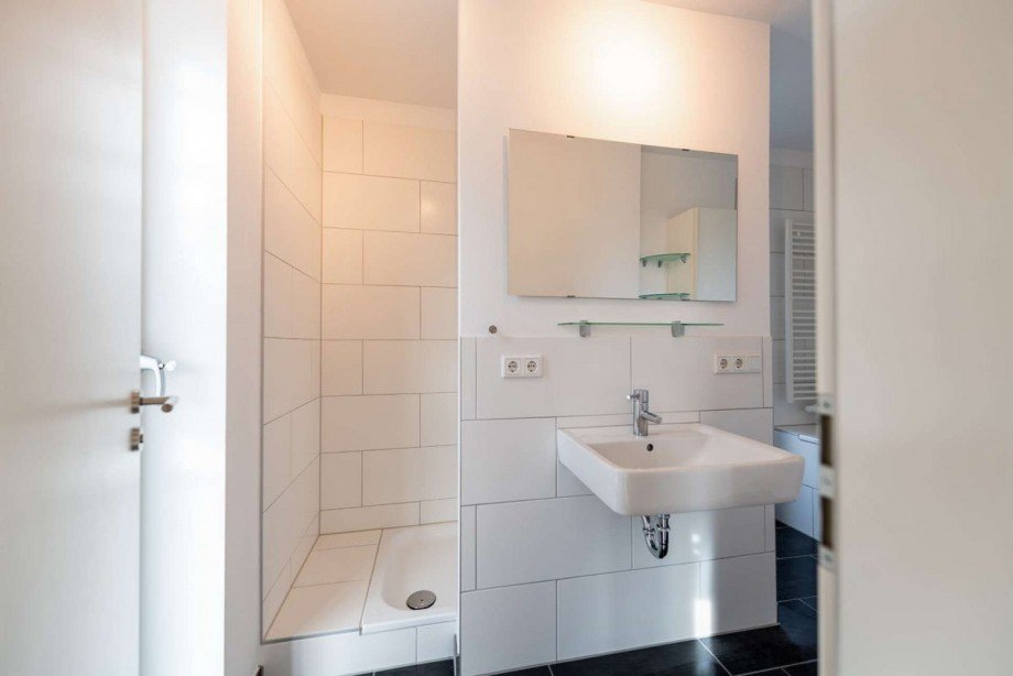 Bad mit Wanne & Dusche Etagenwohnung Darmstadt